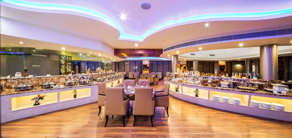 Clarks Exotica Convention Resort & Spa Devanahalli Exteriör bild